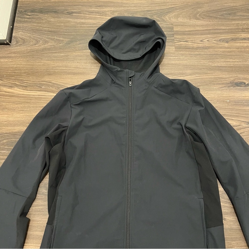 Lululemon Men's Black Lightweight Hooded Jacket - Picture 2 of 15